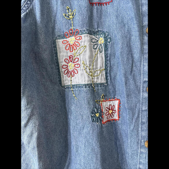 VTG 90s Womens Sz 2X 18-20 Denim Shirt Floral Embroidered Boho Cottage Patchwork - Picture 9 of 12
